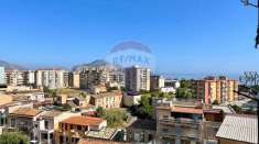 Foto Appartamento in vendita a Palermo