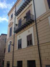 Foto Appartamento in Vendita a Palermo piazza santa chiara