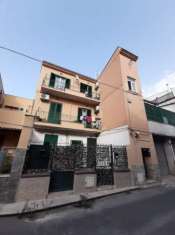 Foto Appartamento in Vendita a Palermo Via cruillas