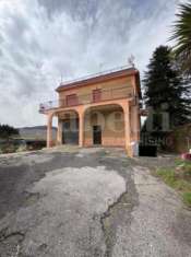Foto Appartamento in vendita a Palestrina - 5 locali 140mq