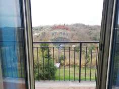 Foto Appartamento in vendita a Palombara Sabina