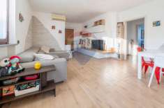 Foto Appartamento in vendita a Parabiago, Villapia