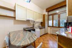 Foto Appartamento in vendita a Parma