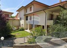 Foto Appartamento in vendita a Passignano Sul Trasimeno