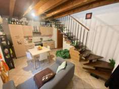 Foto Appartamento in vendita a Pavia - 4 locali 90mq