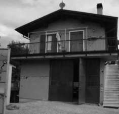 Foto Appartamento in Vendita a Pescantina