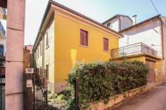 Foto Appartamento in Vendita a Pescantina Pescantina - Centro