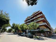 Foto Appartamento in vendita a Pescara - 4 locali 120mq