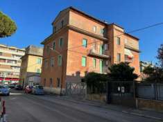 Foto Appartamento in vendita a Pescara - 4 locali 129mq