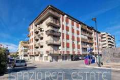 Foto Appartamento in vendita a Pescara - 5 locali 133mq