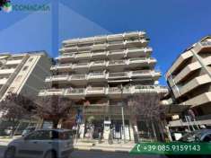 Foto Appartamento in vendita a Pescara - 5 locali 172mq