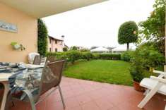 Foto Appartamento in vendita a Peschiera Del Garda