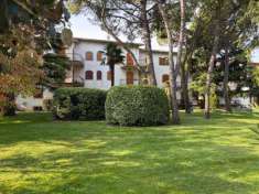 Foto Appartamento in Vendita a Peschiera del Garda