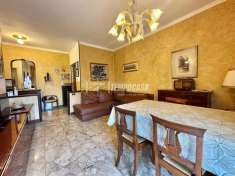 Foto Appartamento in vendita a Peschiera Del Garda