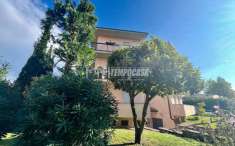 Foto Appartamento in vendita a Peschiera Del Garda