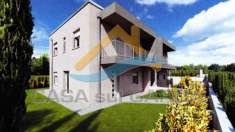Foto Appartamento in Vendita a Peschiera del Garda Peschiera del Garda
