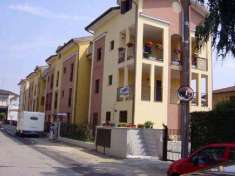 Foto Appartamento in Vendita a Pessano con Bornago Via Modini
