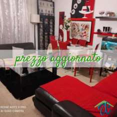 Foto Appartamento in vendita a Piacenza - 4 locali 120mq