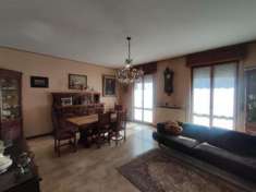 Foto Appartamento in vendita a Piacenza - 4 locali 147mq