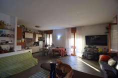 Foto Appartamento in vendita a Piacenza