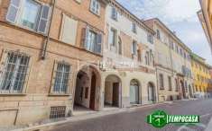 Foto Appartamento in vendita a Piacenza