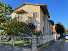 Foto Appartamento in vendita a Piacenza