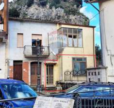 Foto Appartamento in vendita a Pietrastornina