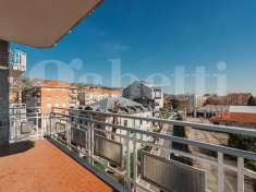 Foto Appartamento in vendita a Pinerolo