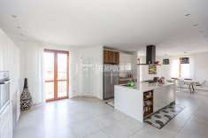 Foto Appartamento in vendita a Pioltello