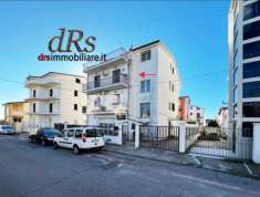 Foto Appartamento in vendita a Pisticci - 3 locali 95mq