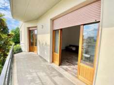 Foto Appartamento in vendita a Pistoia - 5 locali 110mq