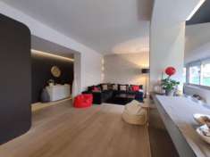 Foto Appartamento in vendita a Pistoia - 5 locali 160mq