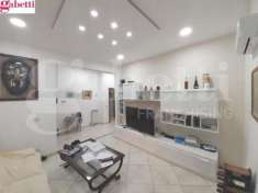 Foto Appartamento in vendita a Poggibonsi - 5 locali 100mq