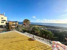 Foto Appartamento in vendita a Pozzuoli - 2 locali 105mq