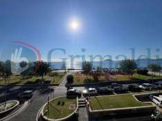 Foto Appartamento in vendita a Pozzuoli