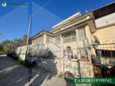 Foto Appartamento in vendita a Pozzuoli