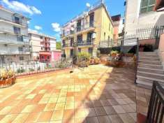 Foto Appartamento in vendita a Pozzuoli