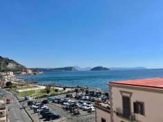 Foto Appartamento in vendita a Pozzuoli