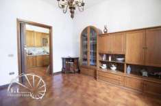 Foto Appartamento in vendita a Prato - 4 locali 200mq