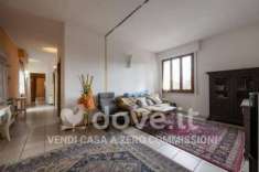 Foto Appartamento in vendita a Prato - 5 locali 143mq