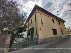 Foto Appartamento in vendita a Prato 154 mq  Rif: 1250882