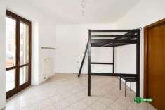 Foto Appartamento in vendita a Pregnana Milanese