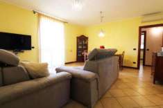 Foto Appartamento in vendita a Quattro Castella - 5 locali 145mq