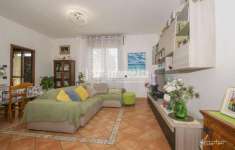 Foto Appartamento in vendita a Quattro Castella