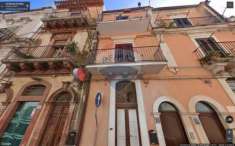 Foto Appartamento in vendita a Ragusa - 6 locali 150mq