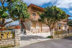 Foto Appartamento in vendita a Rapolano Terme - 4 locali 125mq