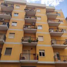 Foto Appartamento in vendita a Reggio Calabria - 4 locali 140mq