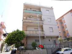 Foto Appartamento in Vendita a Reggio di Calabria Via Ciccarello