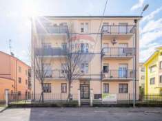 Foto Appartamento in vendita a Reggio Emilia - 3 locali 83mq