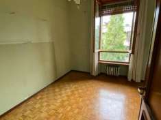 Foto Appartamento in vendita a Reggio Emilia - 5 locali 155mq